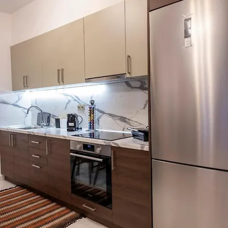 Filoxenia Luxury アパート