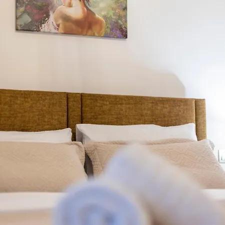 Filoxenia Luxury アパート *