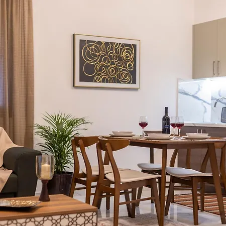 Filoxenia Luxury アパート *